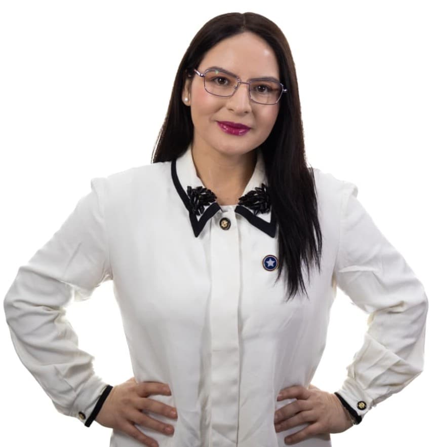 Soledad Loyola - Foto de medio cuerpo